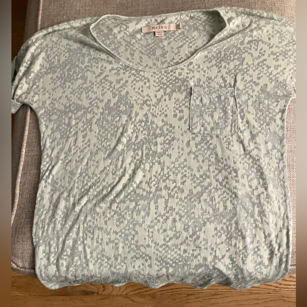 Reiss Soft Gray Patterned Short Sleeve Top